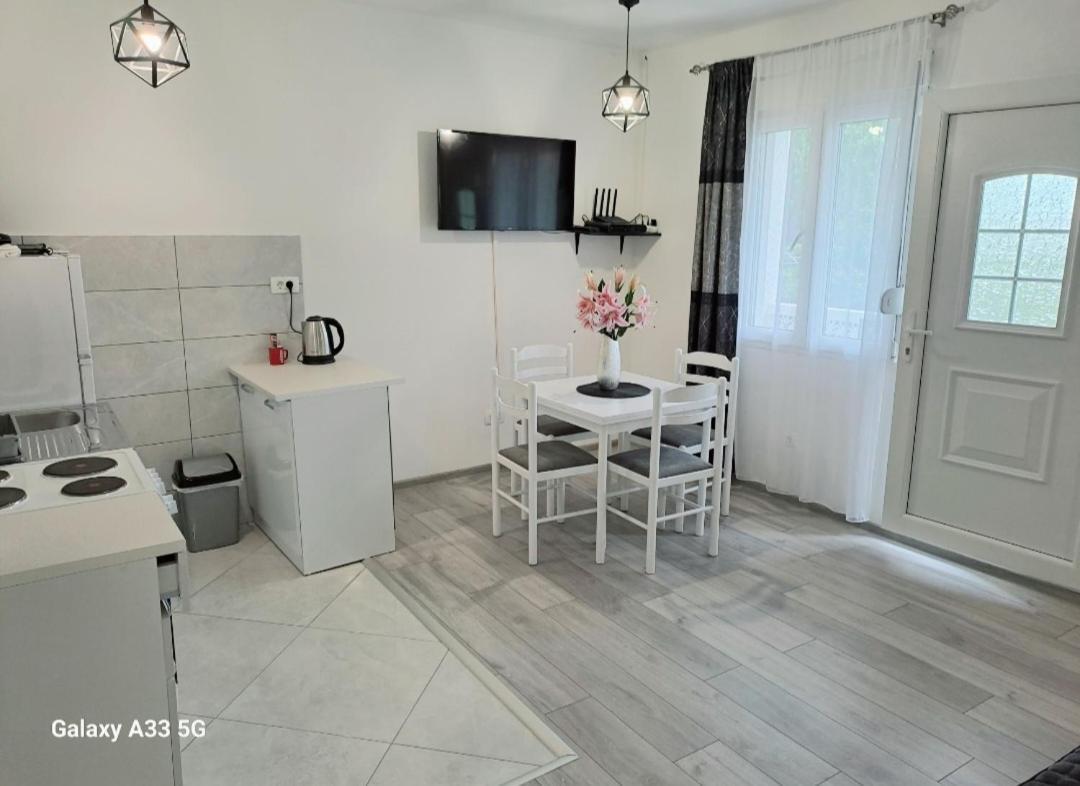 Apartment Marina 2 Kotor Ngoại thất bức ảnh